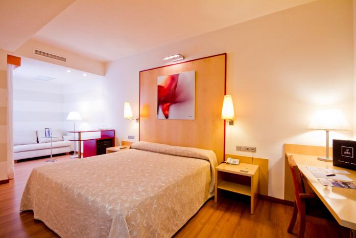 The Hotel Abba Centrum Alicante Bedroom