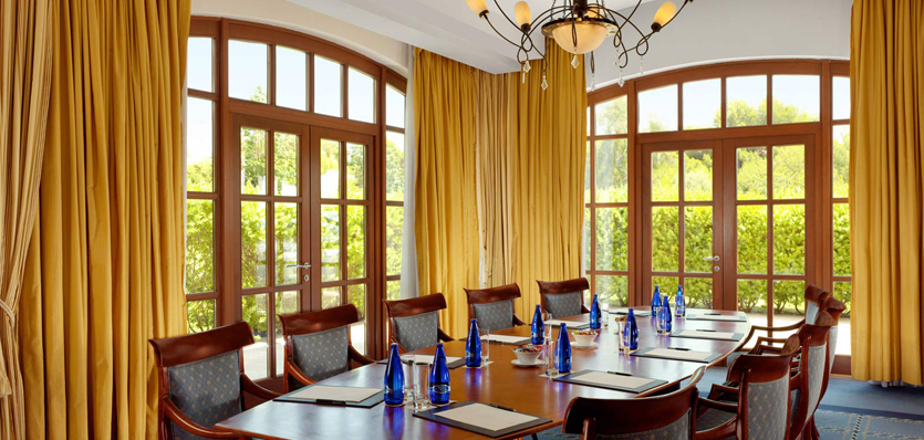 The St. Regis Mardavall Meeting Room