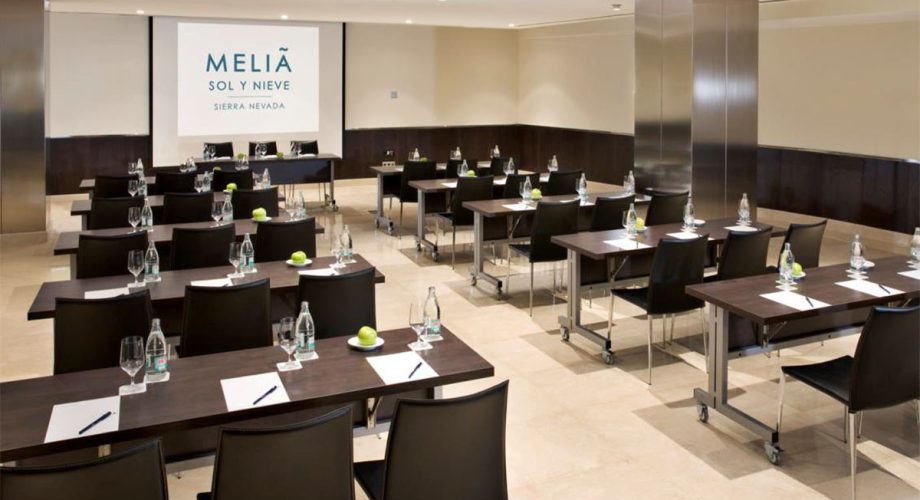 Meliá Sol Y Nieve Meeting Room