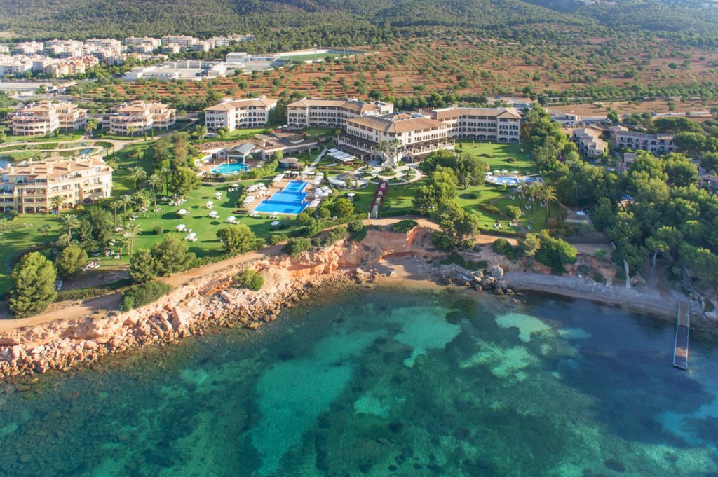 The St. Regis Mardavall Front