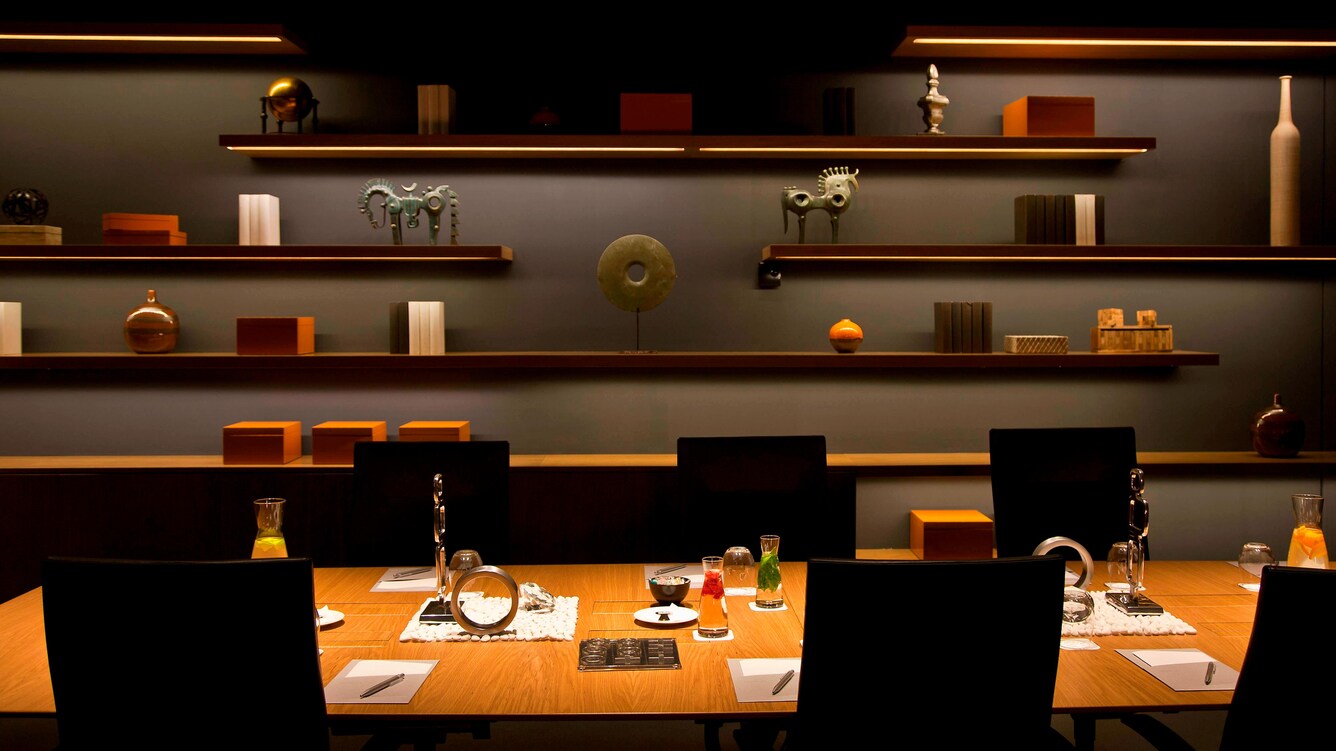 Renaissance Barcelona Fira executive boardroom