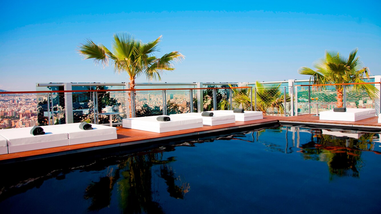 El Cel rooftop swimming pool at Renaissance Barcelona Fira
